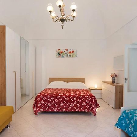 Casa Vacanze - Villa Ida Apartments Vico Equense Eksteriør billede